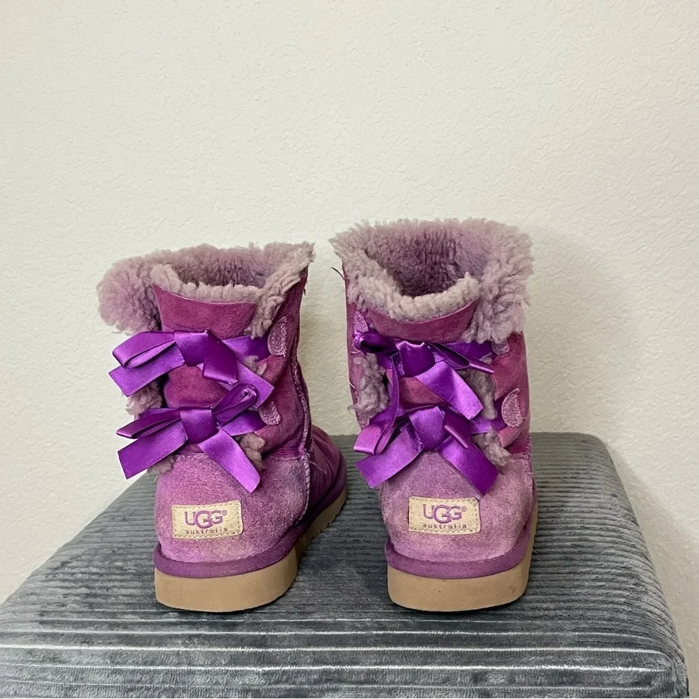 UGG Australia Bailey Bow Boots Violet Purple Size 3